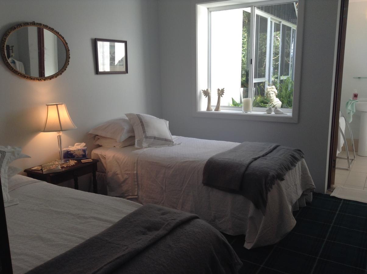 Whispering Pines Bed And Breakfast Collie Exterior photo